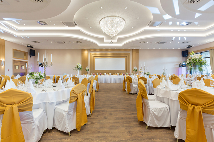 Large Space Venti Cooling System for Banquet Hall